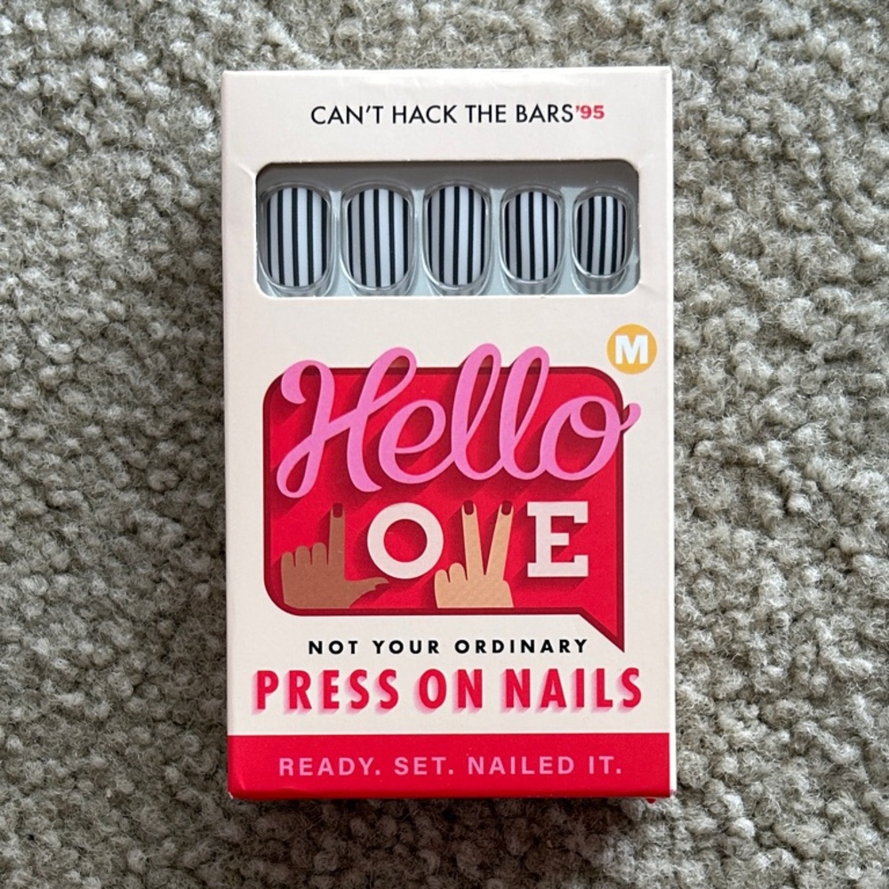 Hello Love Press On Nails
